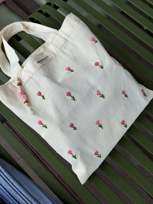Floral printed tote bag